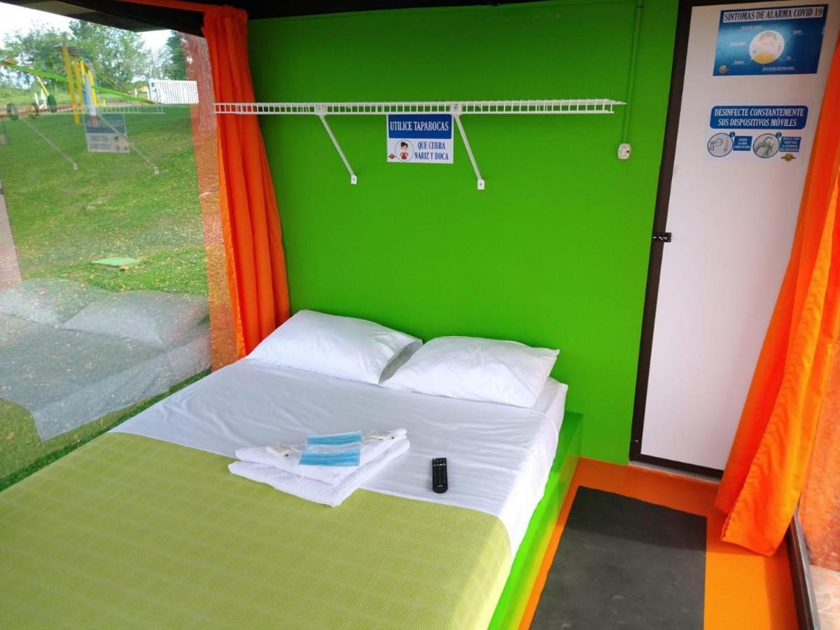 Готель Glamping - Calochorno Alcala Екстер'єр фото